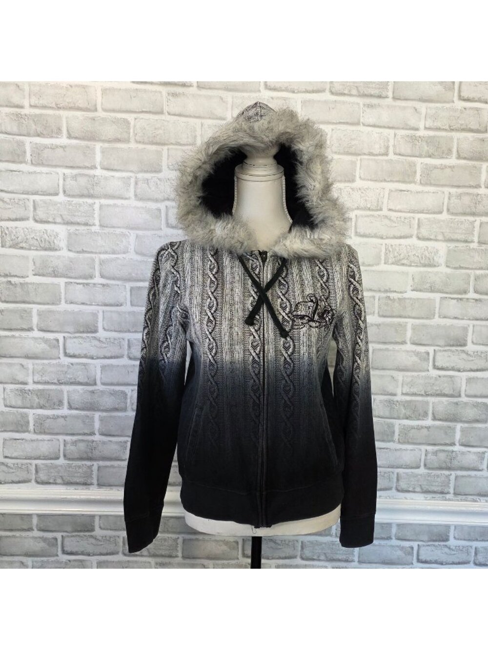 Y2K Metal Mulisha Maidens Hoodie Grunge Faux Fur Ombre Zip-Up Jacket M Cable Kni